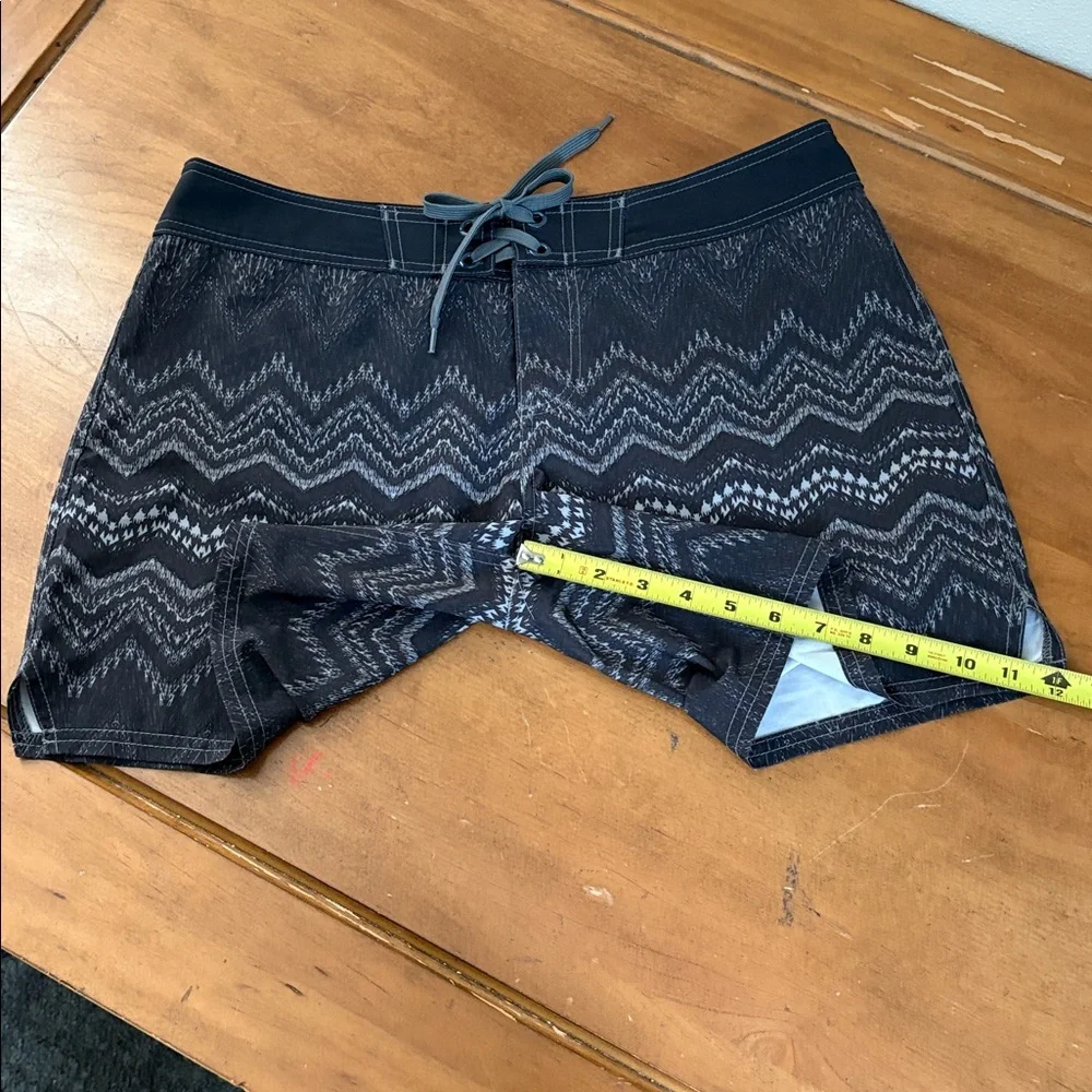 Prana Charcoal Grey Women’s Swim Shorts Size Medium